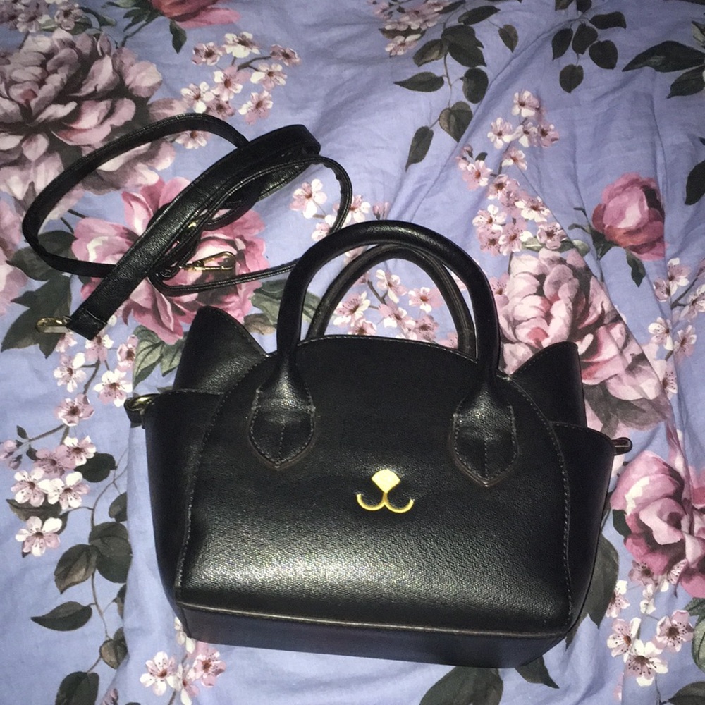 Cat face purse with connectable crossbody strap